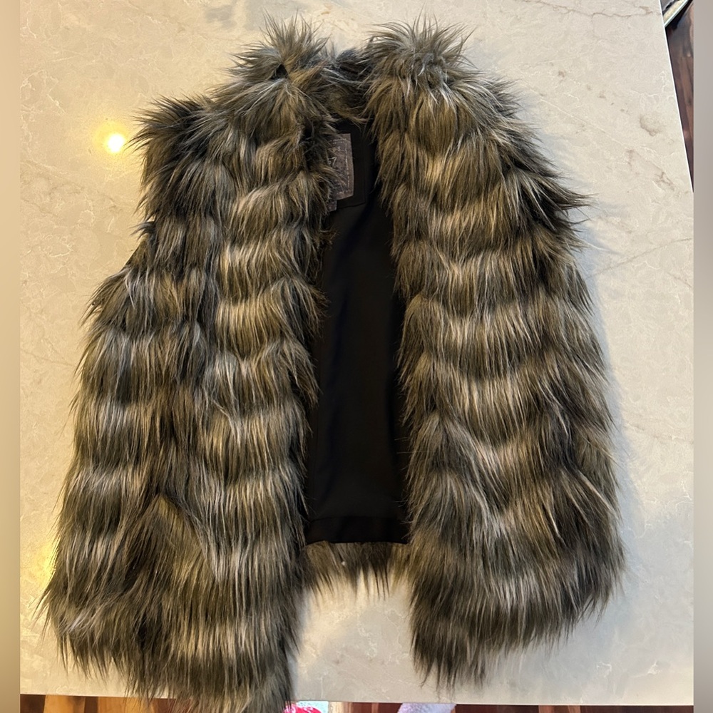 Vintage GUESS fur vest